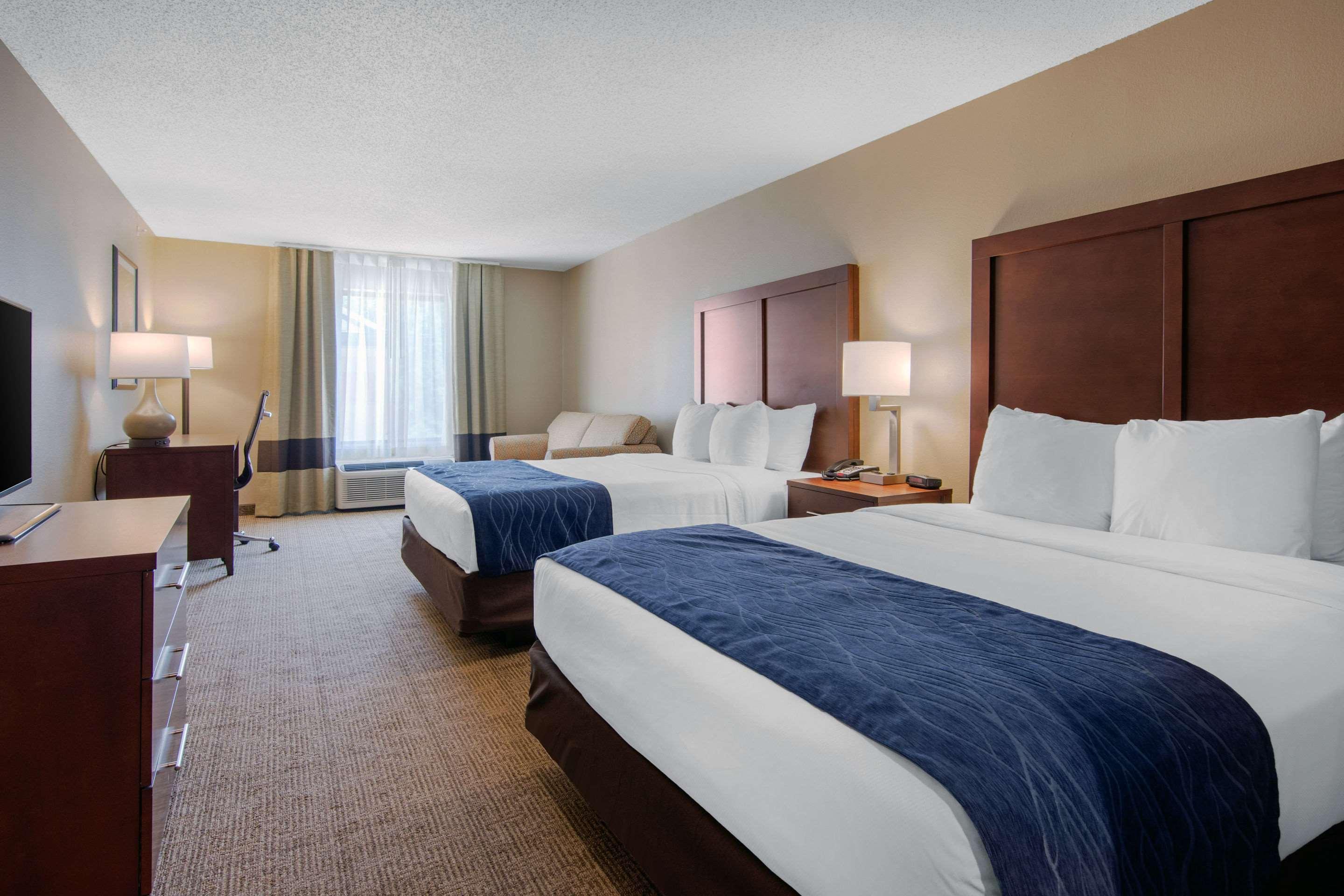 Comfort Inn & Suites Cooperstown - Milford Exteriör bild