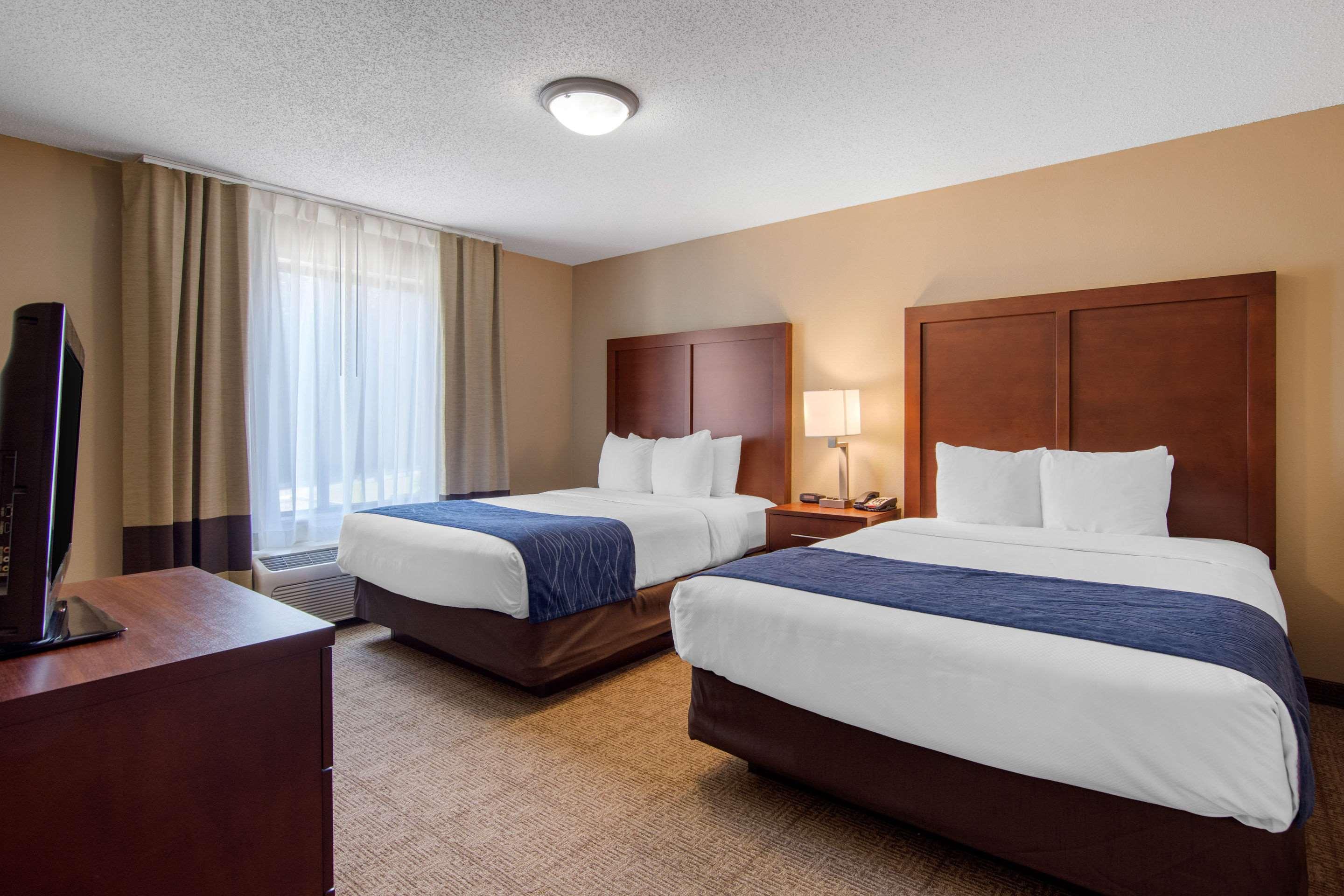 Comfort Inn & Suites Cooperstown - Milford Exteriör bild