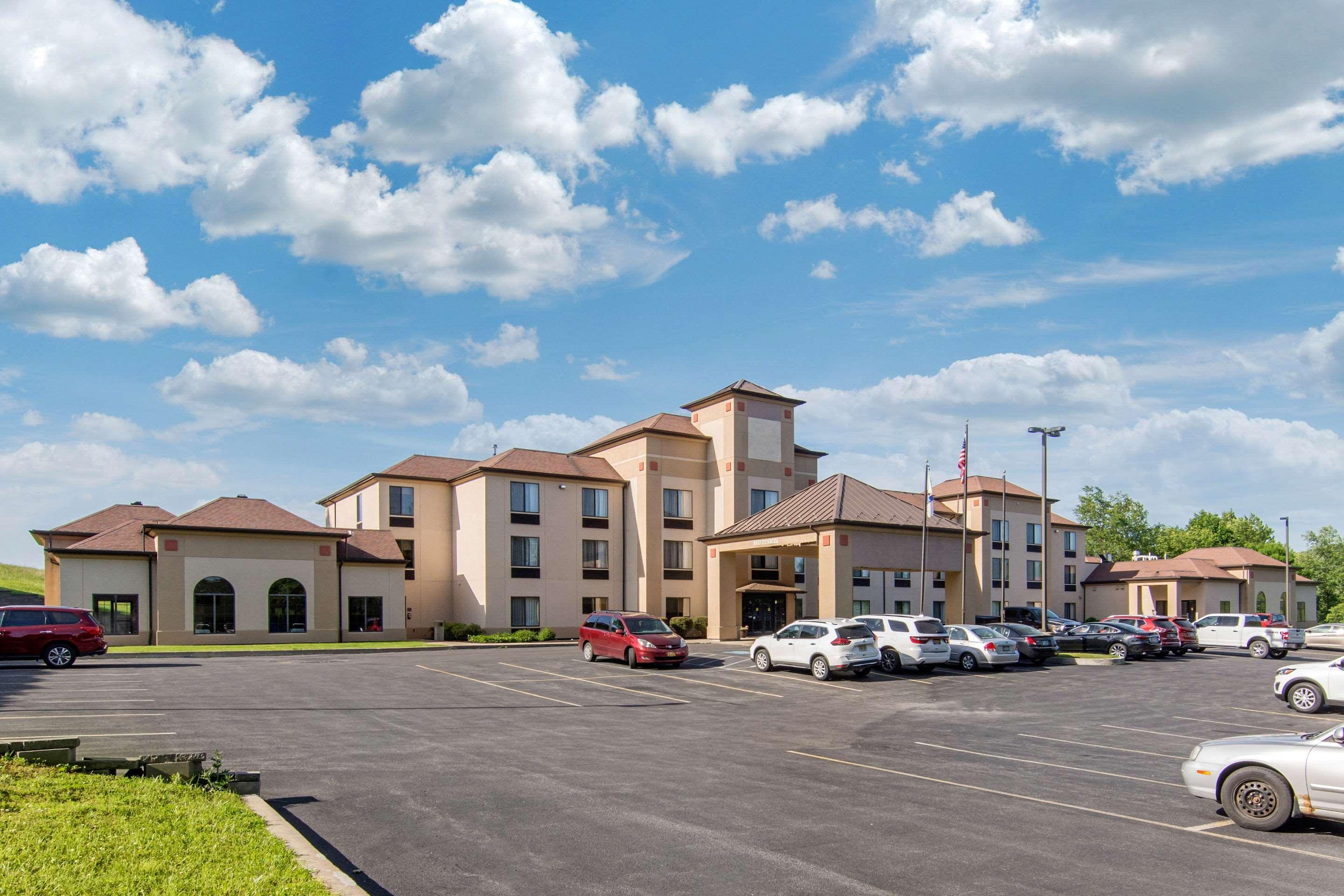 Comfort Inn & Suites Cooperstown - Milford Exteriör bild