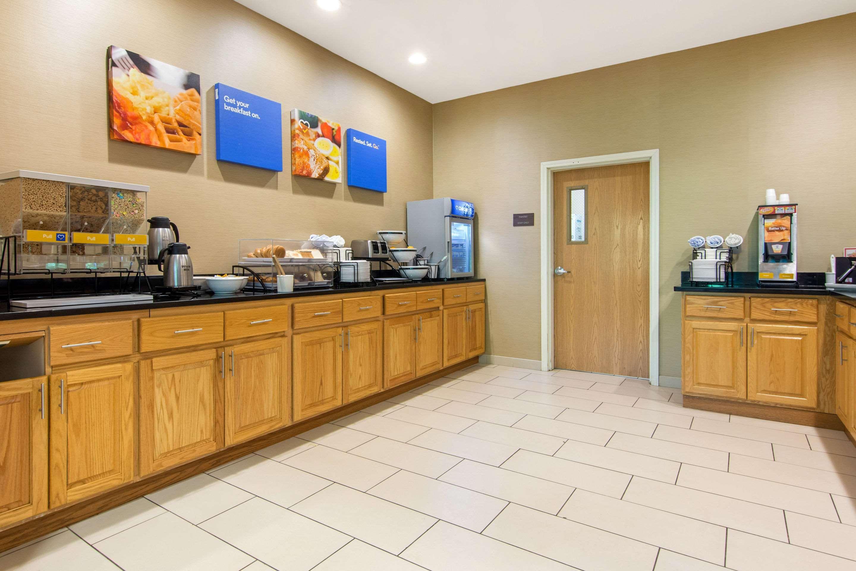 Comfort Inn & Suites Cooperstown - Milford Exteriör bild